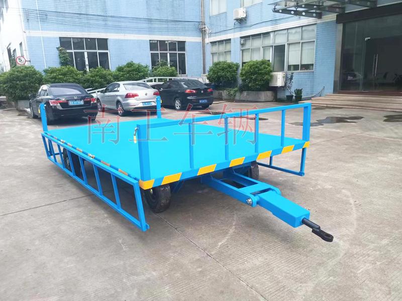 5吨下翻护栏型星空买球(中国) 无动力牵引工具拖车