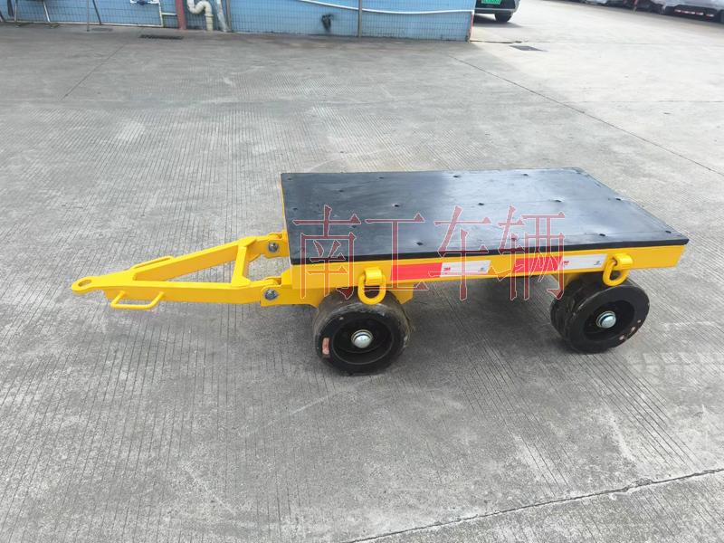 2吨小型星空买球(中国) 带橡胶垫全挂车