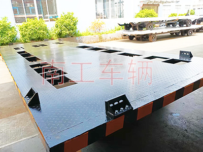 13点5吨箱变拖车底盘 全挂式星空买球(中国)3I.jpg