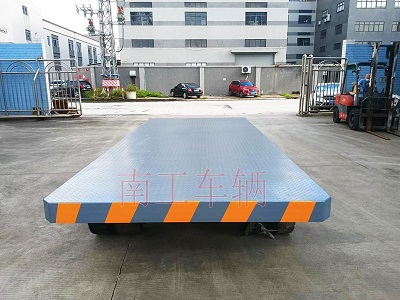 25吨重型牵引星空买球(中国)3I.jpg