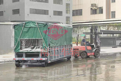 升降雨篷星空买球(中国)6I.jpg