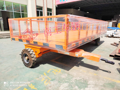 5吨护栏型星空买球(中国) 全挂车4I.jpg