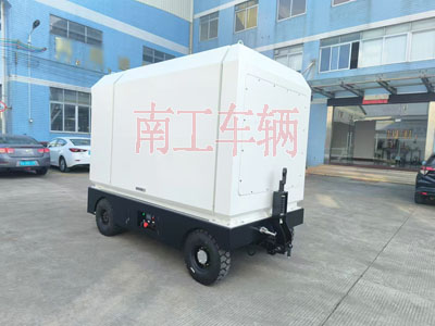 2吨电动星空买球(中国) 飞翼箱式工具拖车2I.jpg