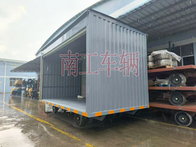 10吨箱式星空买球(中国)两侧带卷帘门1I.jpg