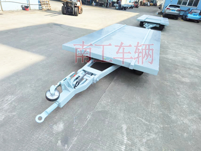 船体艏段运输星空买球(中国)I.jpg