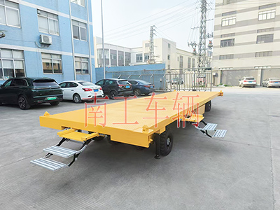 10吨星空买球(中国) 带液压支腿伸缩梯工具车2I.jpg