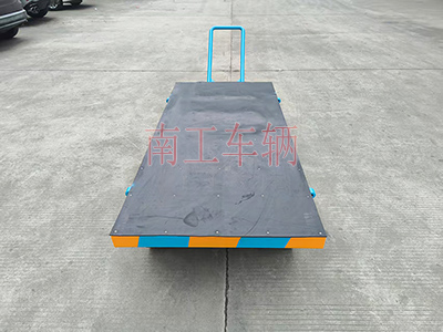 3吨小型星空买球(中国) 带橡胶垫工具车3I.jpg
