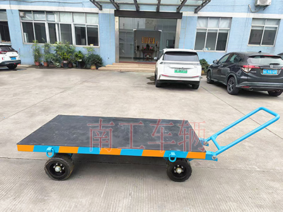 3吨小型星空买球(中国) 带橡胶垫工具车2I.jpg