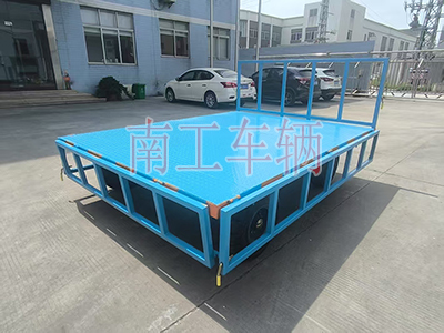 5吨下翻式护栏星空买球(中国) 全挂工具拖车4I.jpg